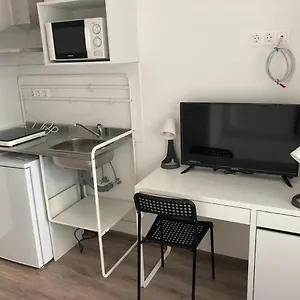 Omega , Budapesta Ungaria